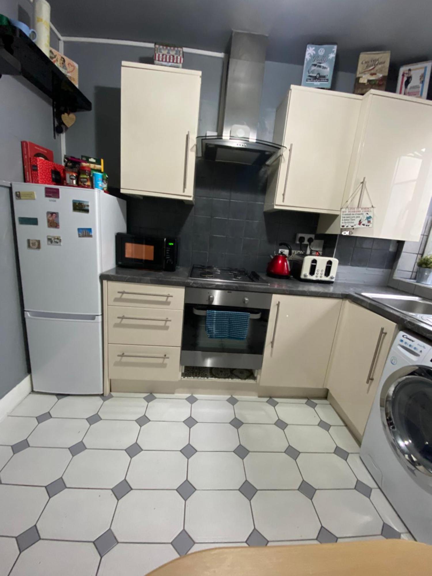 Da Giuseppe London Apartment Bagian luar foto