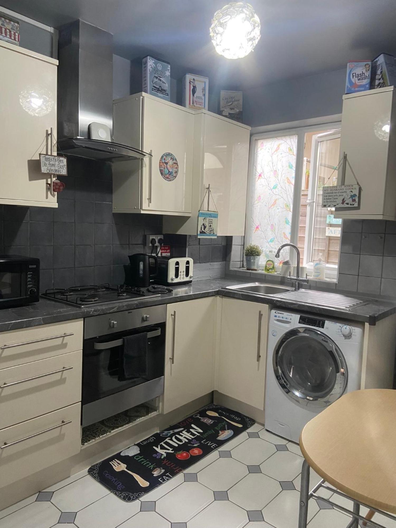 Da Giuseppe London Apartment Bagian luar foto